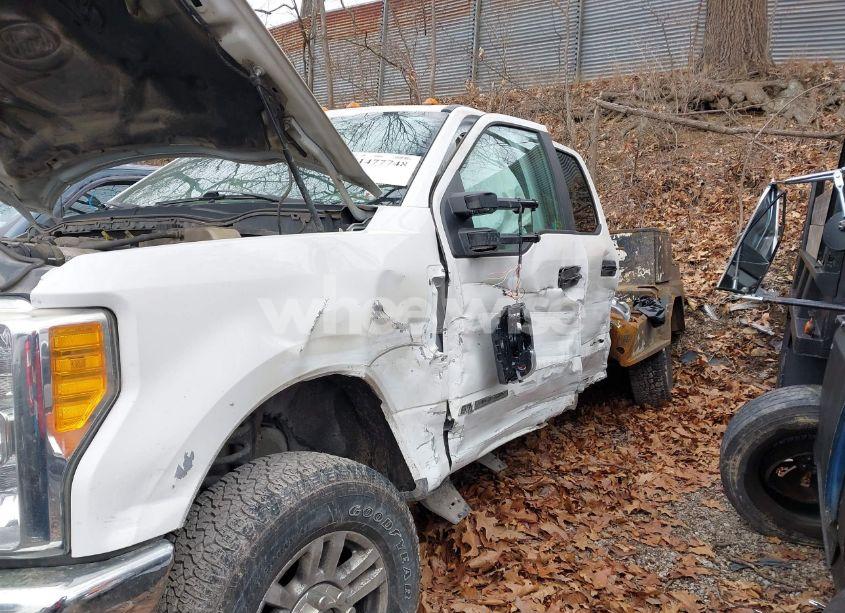 Photo 6 of 2017 Ford F-350 XL (VIN 1FT8W3BTXHEF44868)