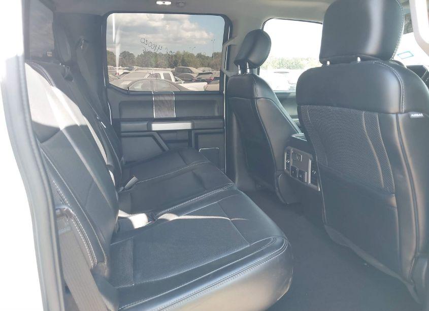 Photo 8 of 2019 Ford F-350 LARIAT (VIN 1FT8W3BTXKEE72965)