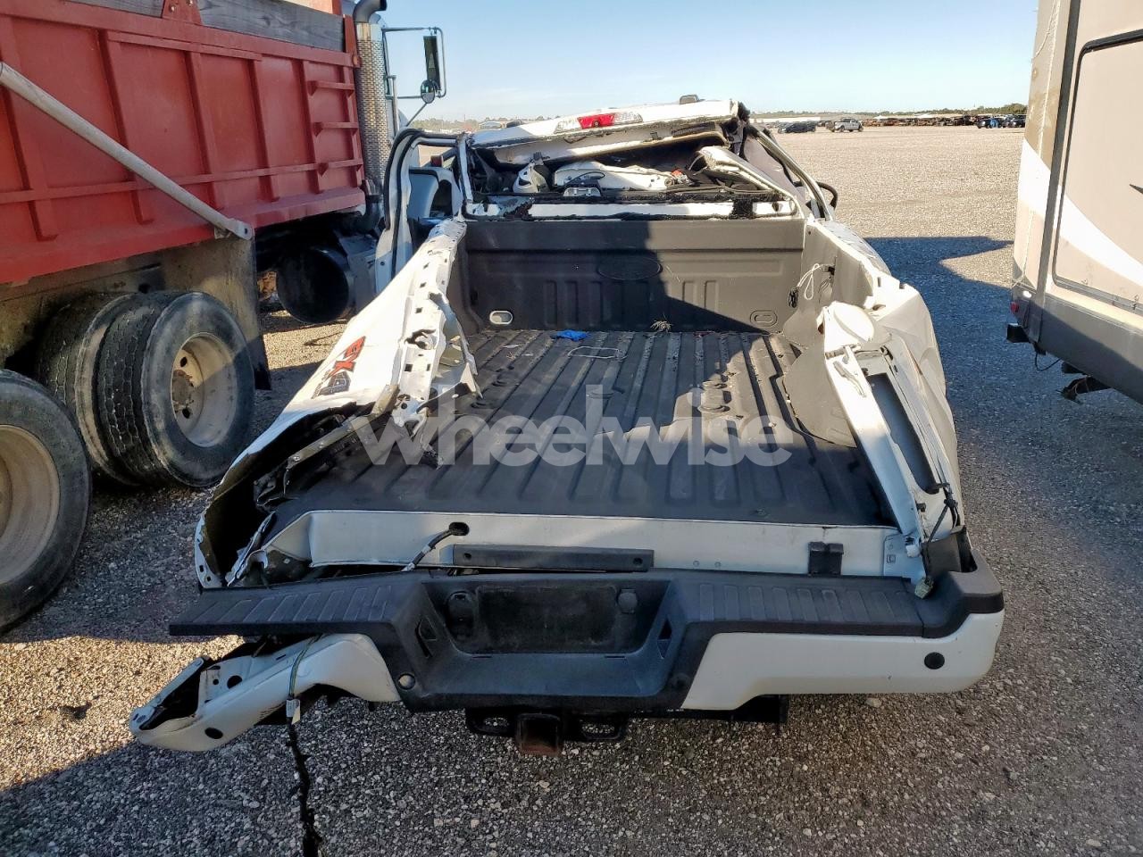 Photo 6 of 2022 FORD F350 SUPER DUTY (VIN 1FT8W3BTXNEF46938)