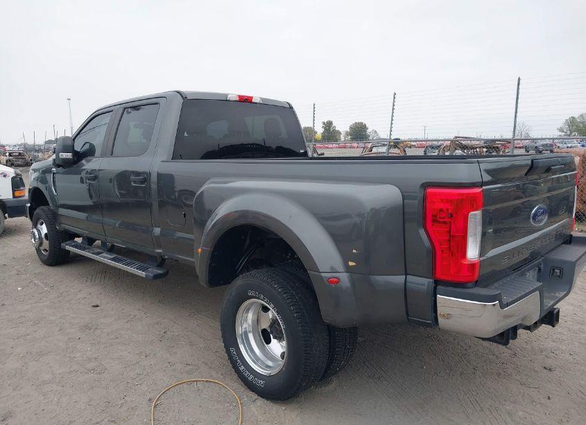 Photo 14 of 2019 Ford F-350 XL (VIN 1FT8W3D62KEF37220)