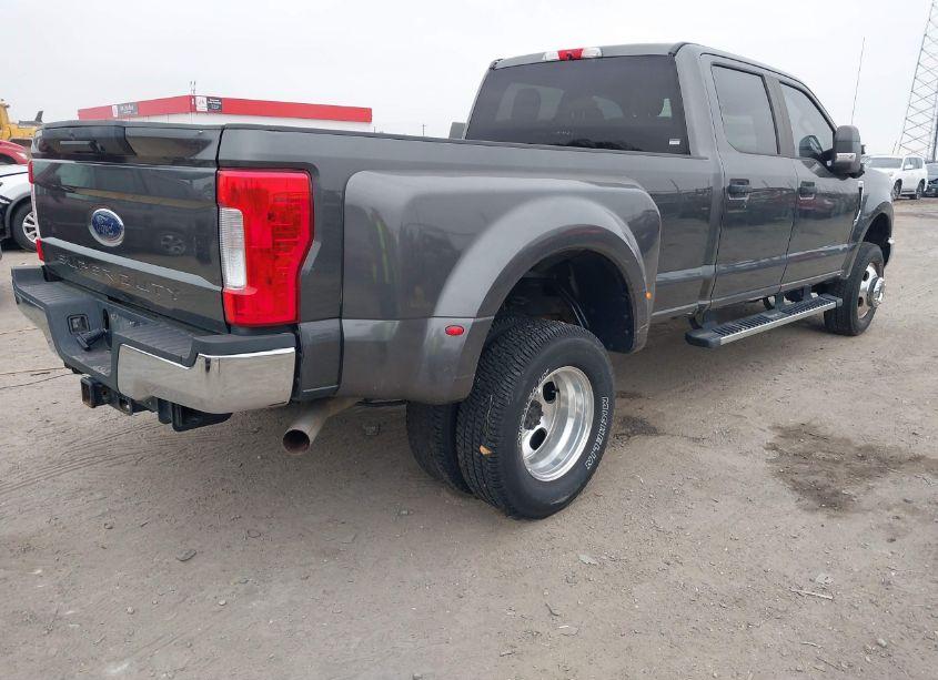 Photo 4 of 2019 Ford F-350 XL (VIN 1FT8W3D62KEF37220)