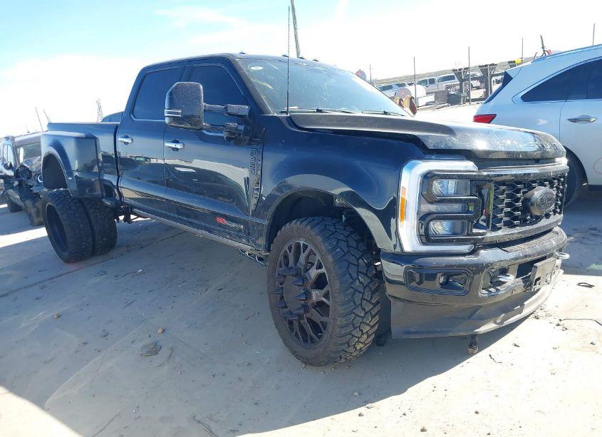 2023 Ford F-350 LARIAT (VIN 1FT8W3DM1PEC40431) main photo