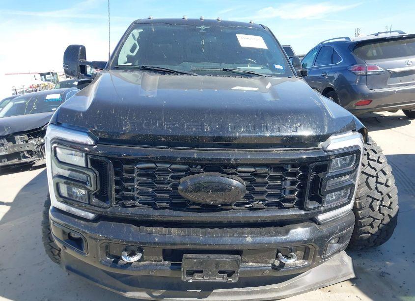 Photo 15 of 2023 Ford F-350 LARIAT (VIN 1FT8W3DM1PEC40431)