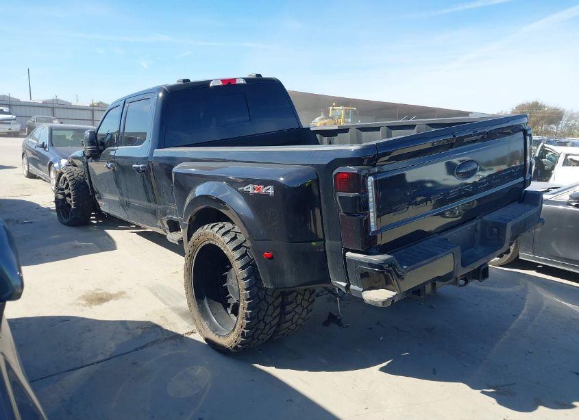 Photo 3 of 2023 Ford F-350 LARIAT (VIN 1FT8W3DM1PEC40431)