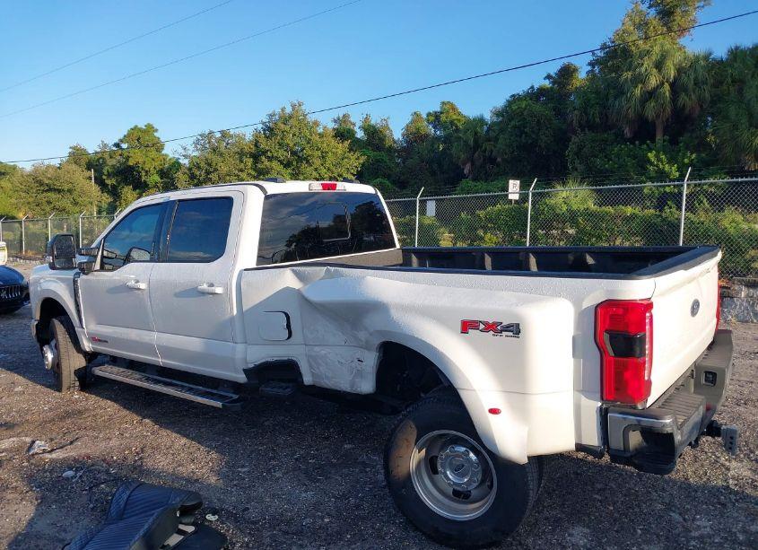 Photo 14 of 2024 Ford F-350 LARIAT (VIN 1FT8W3DM3RED42347)