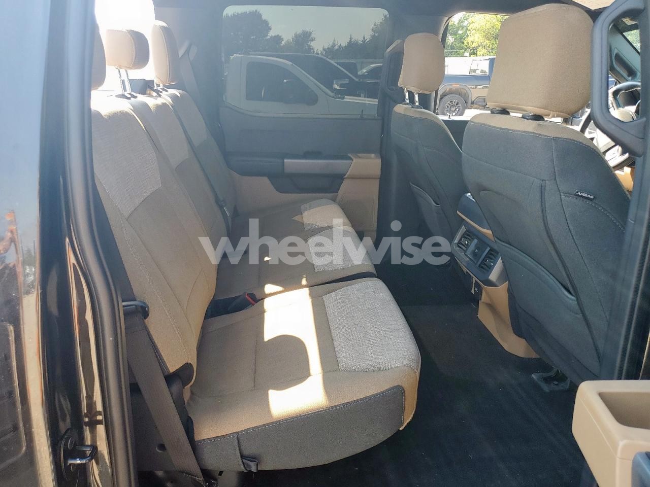 Photo 10 of 2024 FORD F350 SUPER DUTY (VIN 1FT8W3DM4REC62569)