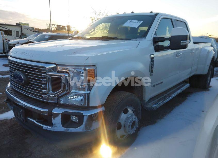 Photo 2 of 2021 Ford F-350 LARIAT (VIN 1FT8W3DT0MEC89266)