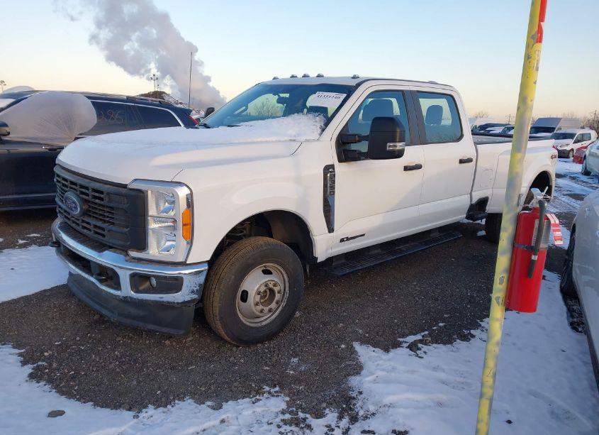 Photo 2 of 2023 Ford F-350 XL (VIN 1FT8W3DT0PED50734)