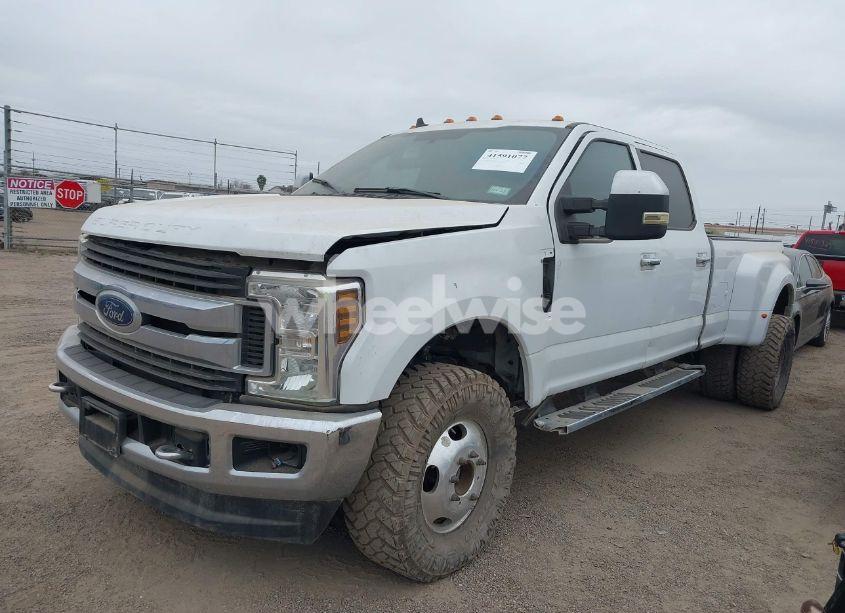 Photo 11 of 2019 Ford F-350 XLT (VIN 1FT8W3DT1KED26676)