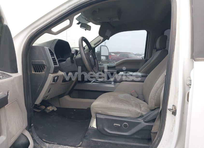 Photo 6 of 2019 Ford F-350 XLT (VIN 1FT8W3DT1KED26676)