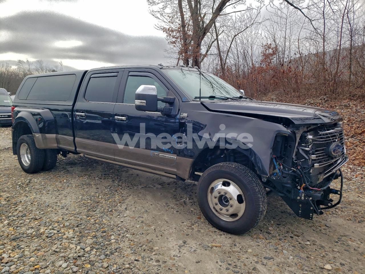 Photo 4 of 2022 FORD F350 SUPER DUTY (VIN 1FT8W3DT1NEC81632)