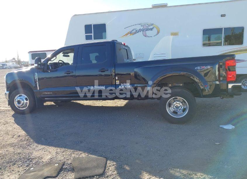 Photo 14 of 2023 Ford F-350 LARIAT (VIN 1FT8W3DT1PED09996)