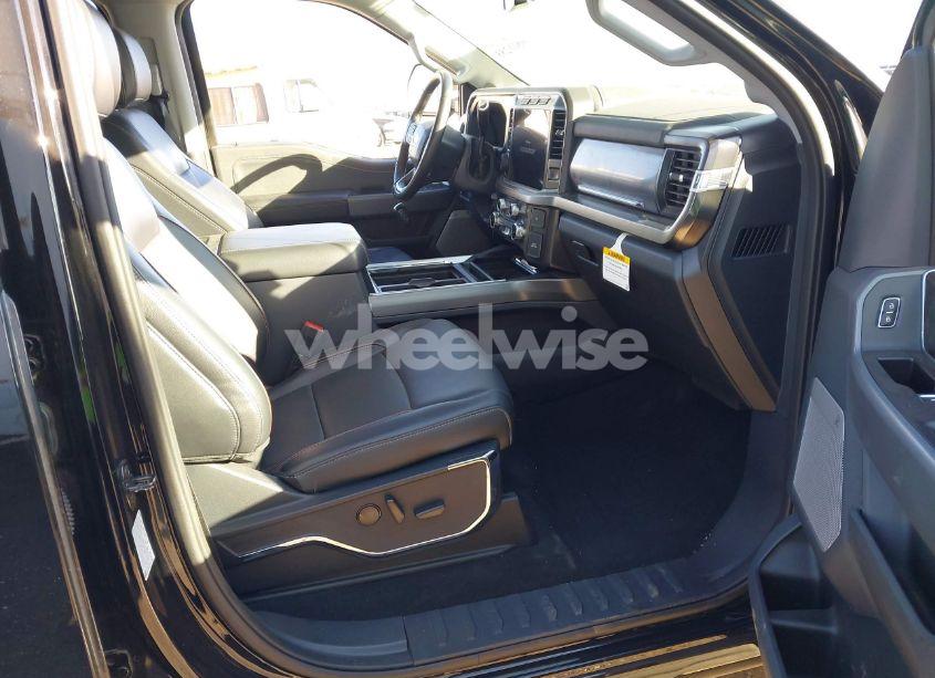 Photo 5 of 2023 Ford F-350 LARIAT (VIN 1FT8W3DT1PED09996)