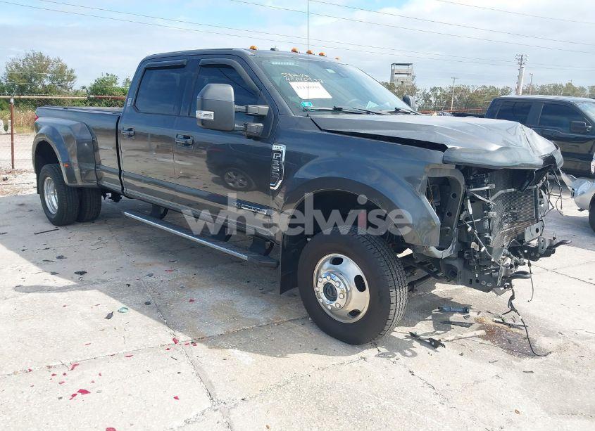 2017 Ford F-350 LARIAT (VIN 1FT8W3DT2HED16635) main photo