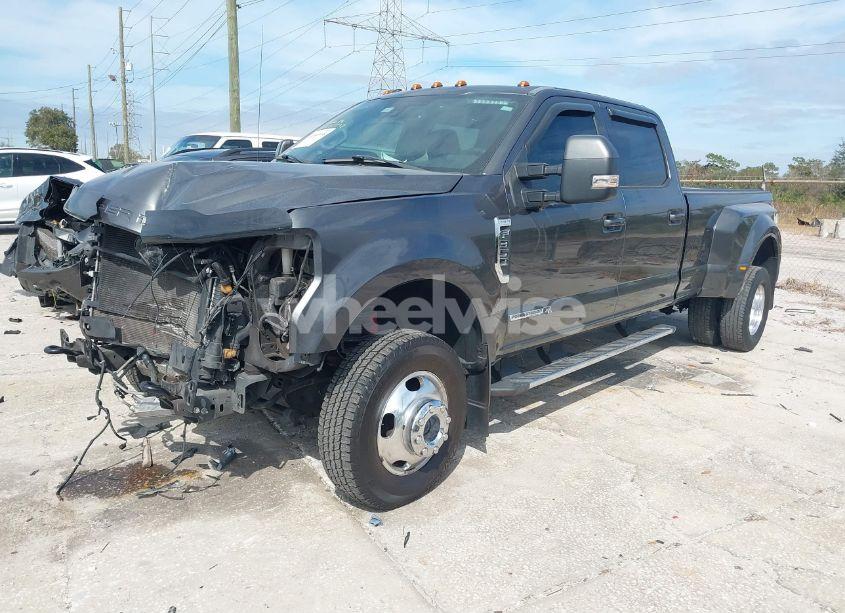 Photo 2 of 2017 Ford F-350 LARIAT (VIN 1FT8W3DT2HED16635)