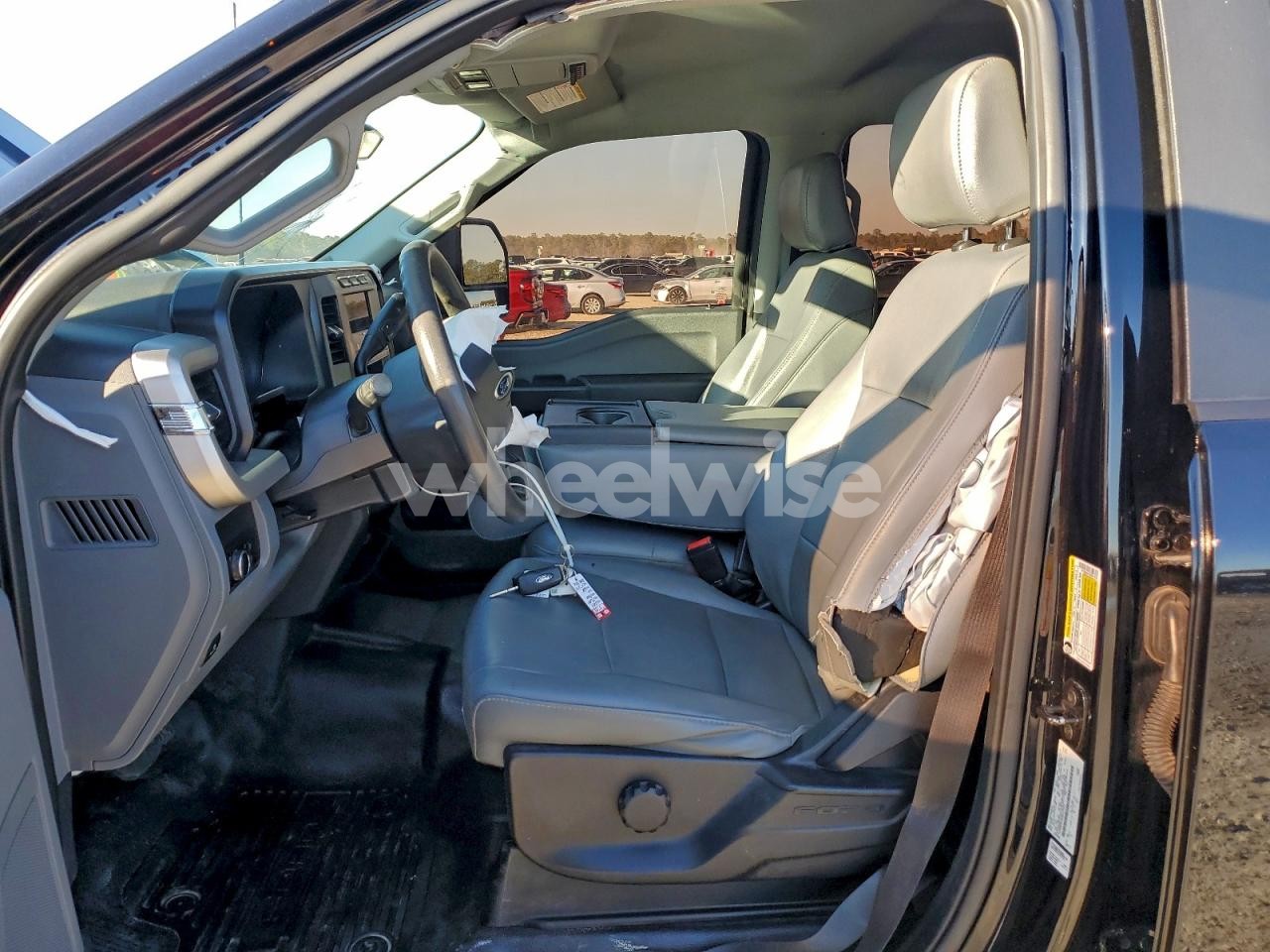 Photo 7 of 2024 FORD F350 SUPER DUTY (VIN 1FT8W3DT2REC47074)