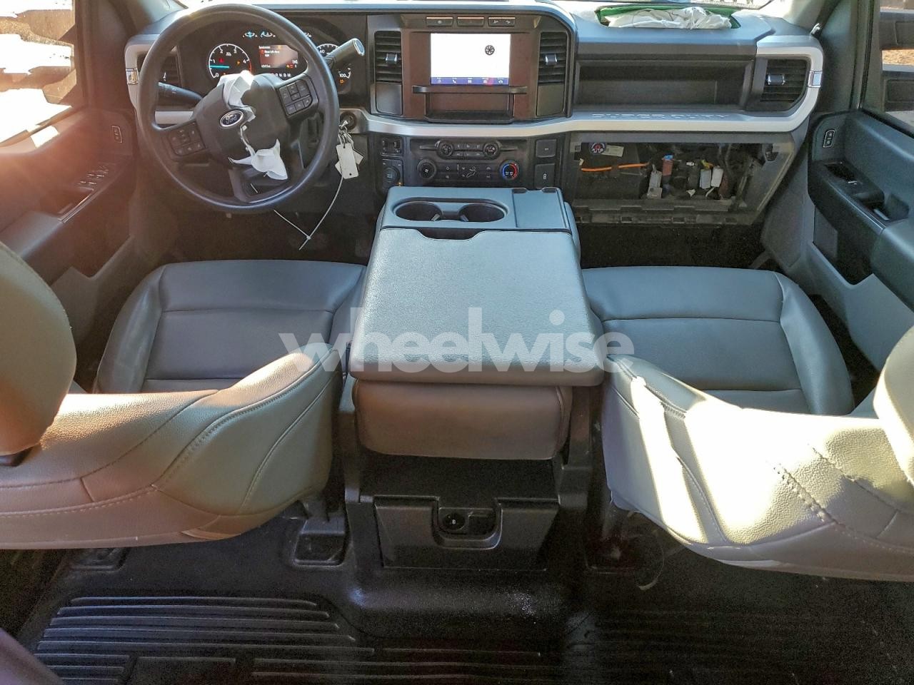 Photo 8 of 2024 FORD F350 SUPER DUTY (VIN 1FT8W3DT2REC47074)