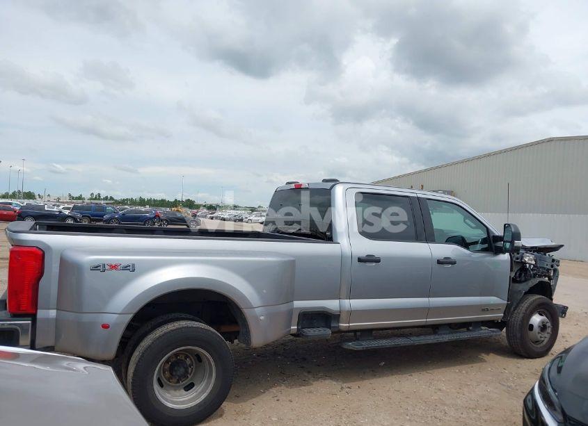 Photo 14 of 2024 Ford F-350 XLT (VIN 1FT8W3DT3RED57910)