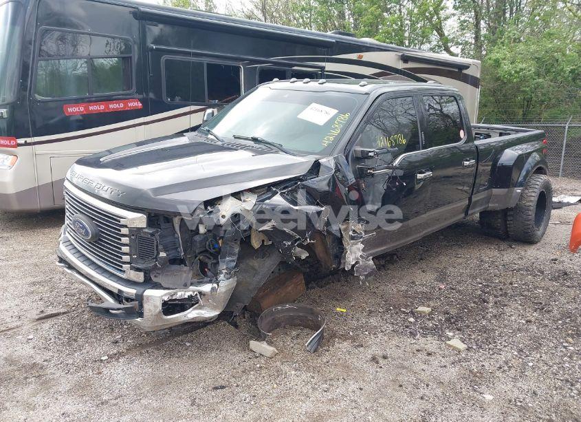 Photo 2 of 2021 Ford F-350 KING RANCH (VIN 1FT8W3DT4MEC25568)