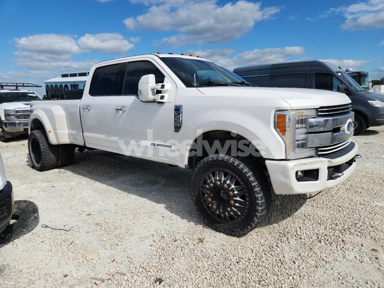 Photo 4 of 2017 FORD F350 SUPER DUTY (VIN 1FT8W3DT5HEE12579)
