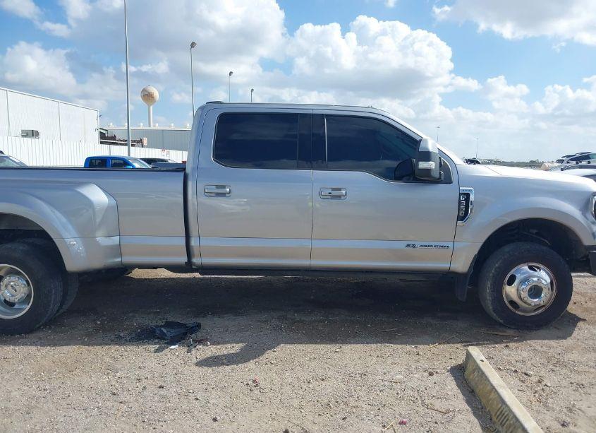 Photo 13 of 2020 Ford F-350 LARIAT (VIN 1FT8W3DT5LEE84617)