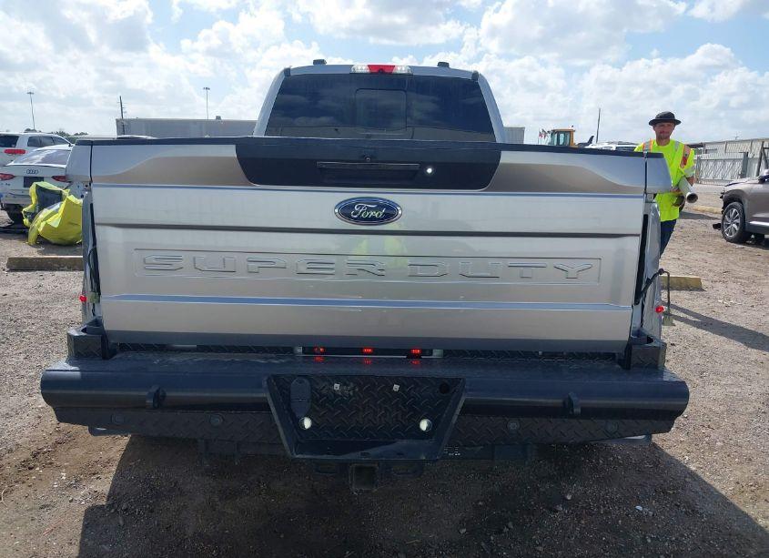 Photo 15 of 2020 Ford F-350 LARIAT (VIN 1FT8W3DT5LEE84617)