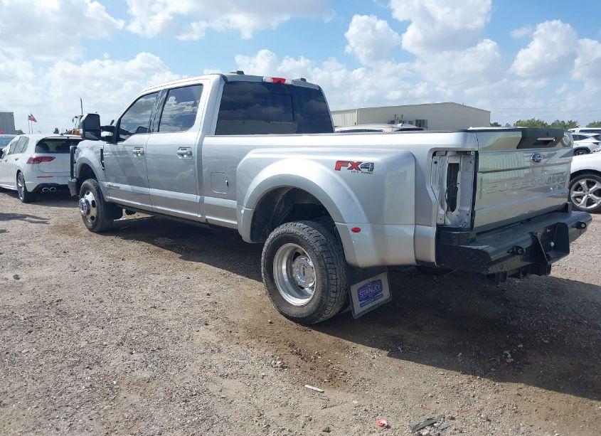 Photo 3 of 2020 Ford F-350 LARIAT (VIN 1FT8W3DT5LEE84617)