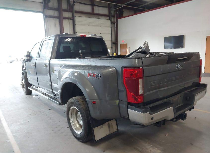 Photo 3 of 2022 Ford F-350 (VIN 1FT8W3DT5NEF78306)