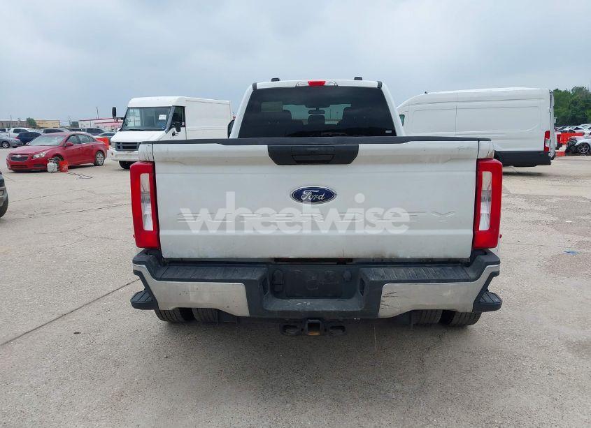 Photo 15 of 2024 Ford F-350 XLT (VIN 1FT8W3DT5RED84736)