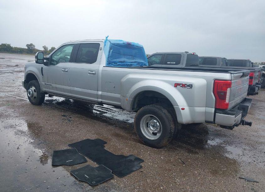 Photo 3 of 2017 Ford F-350 PLATINUM (VIN 1FT8W3DT6HEC14769)