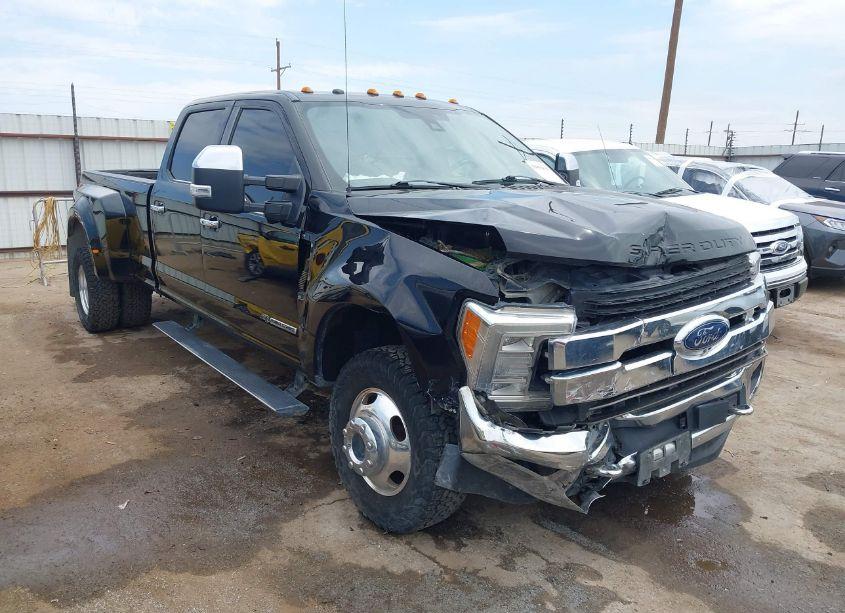 2018 Ford Super DUTY F-350 DRW KING RANCH (VIN 1FT8W3DT6JEB18243) main photo