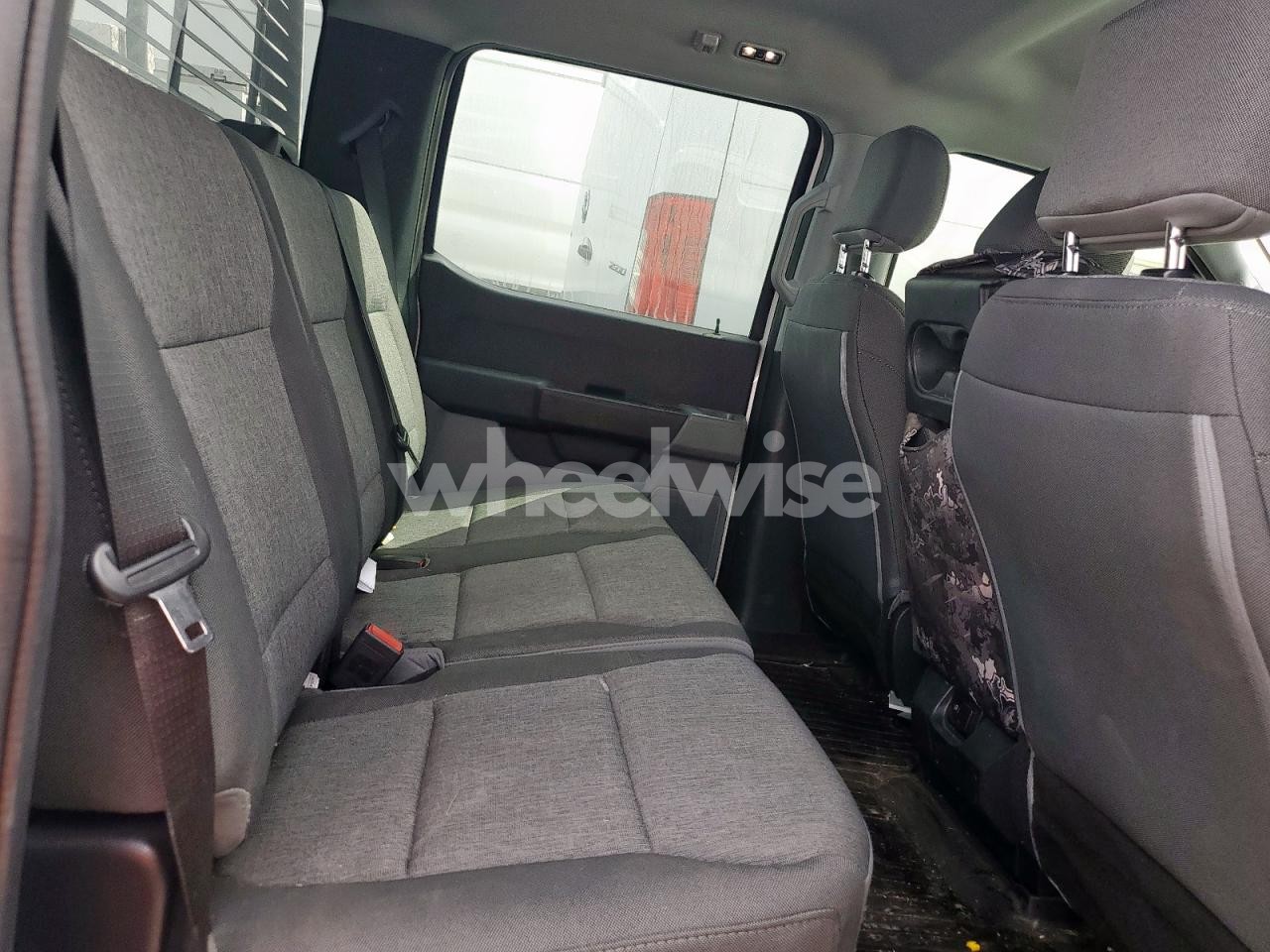 Photo 10 of 2024 FORD F350 SUPER DUTY (VIN 1FT8W3DT6REE65003)