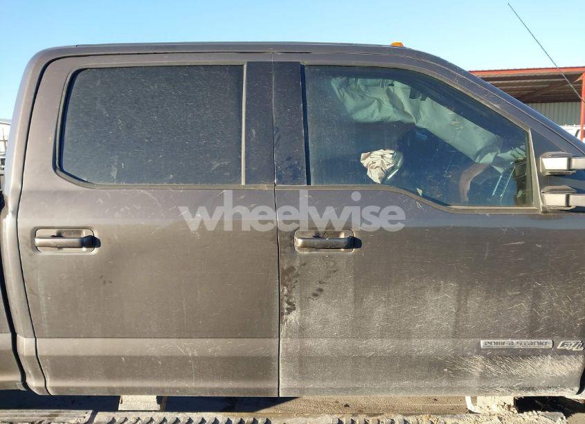 Photo 15 of 2017 Ford F-350 LARIAT (VIN 1FT8W3DT7HEB75979)