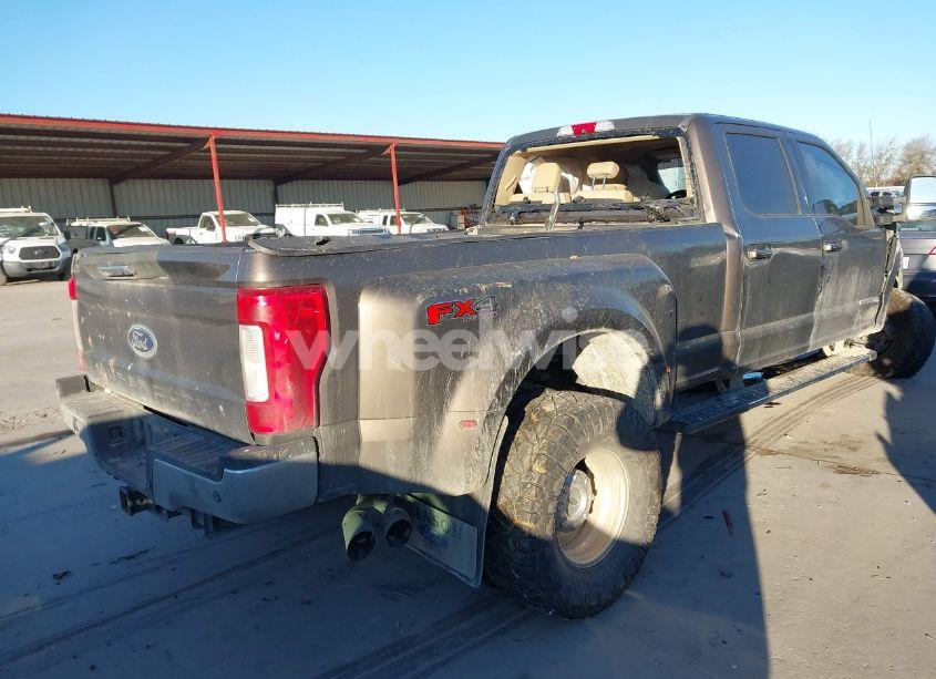 Photo 4 of 2017 Ford F-350 LARIAT (VIN 1FT8W3DT7HEB75979)