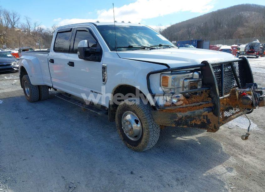 2022 Ford F-350 XLT (VIN 1FT8W3DT7NEG27165) main photo