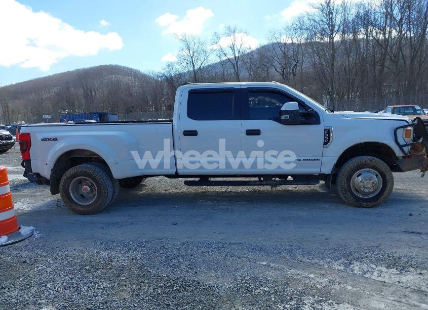 Photo 13 of 2022 Ford F-350 XLT (VIN 1FT8W3DT7NEG27165)