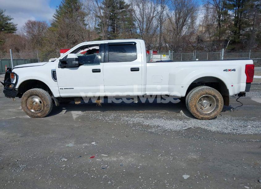 Photo 14 of 2022 Ford F-350 XLT (VIN 1FT8W3DT7NEG27165)