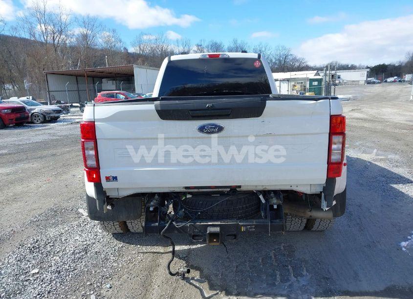 Photo 15 of 2022 Ford F-350 XLT (VIN 1FT8W3DT7NEG27165)