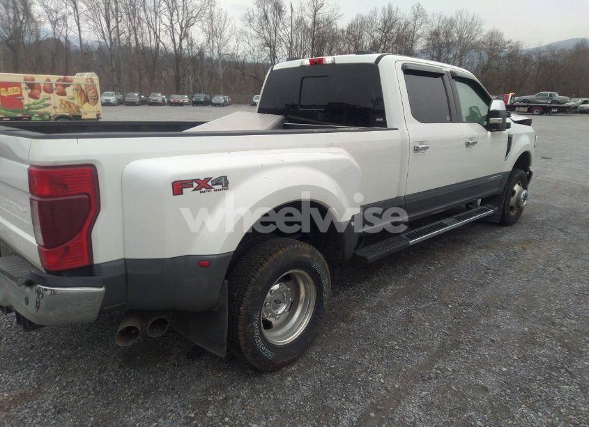 Photo 4 of 2022 Ford F-350 LARIAT (VIN 1FT8W3DT8NEC08127)