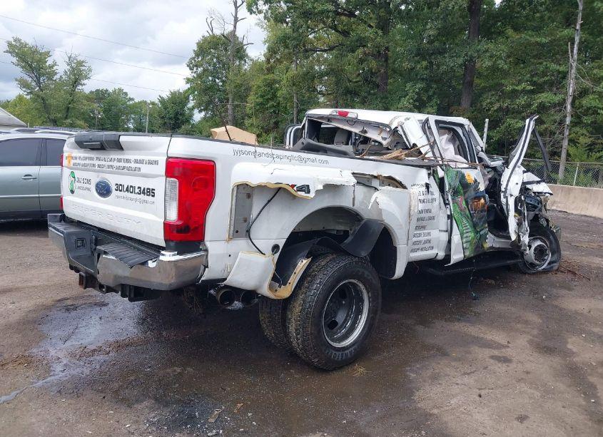 Photo 3 of 2017 Ford F-350 XLT (VIN 1FT8W3DT9HEC46115)