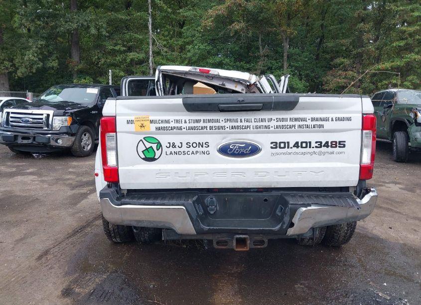 Photo 8 of 2017 Ford F-350 XLT (VIN 1FT8W3DT9HEC46115)