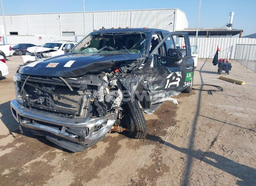 Photo 2 of 2019 Ford F-350 LARIAT (VIN 1FT8W3DT9KEF64792)