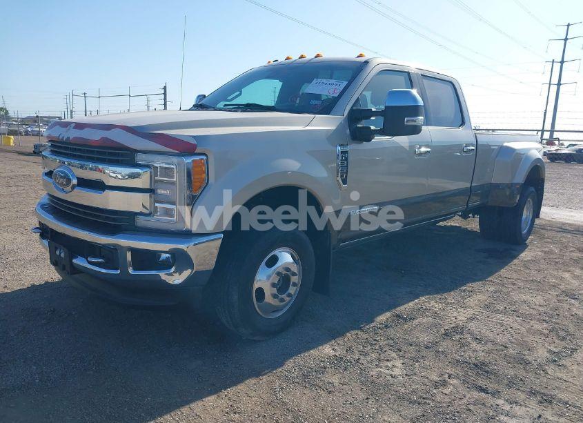 Photo 2 of 2017 Ford F-350 KING RANCH (VIN 1FT8W3DTXHEE61759)