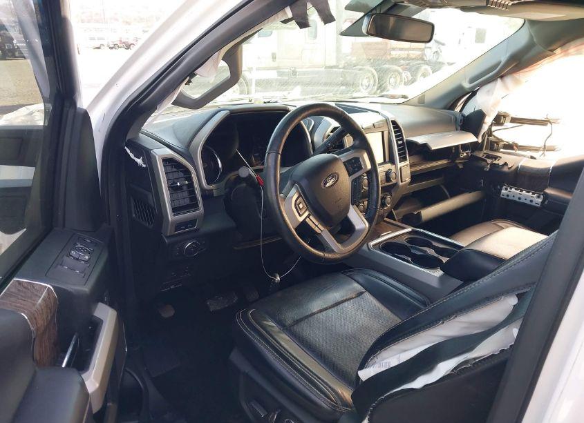 Photo 23 of 2019 Ford F-350 LARIAT (VIN 1FT8W3DTXKEC67837)