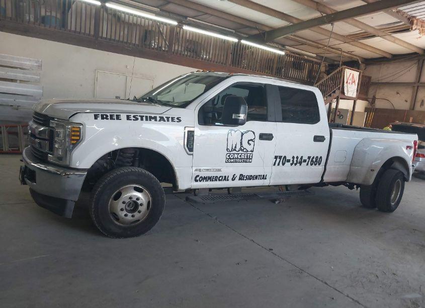 Photo 14 of 2019 Ford F-350 XL (VIN 1FT8W3DTXKEE08535)