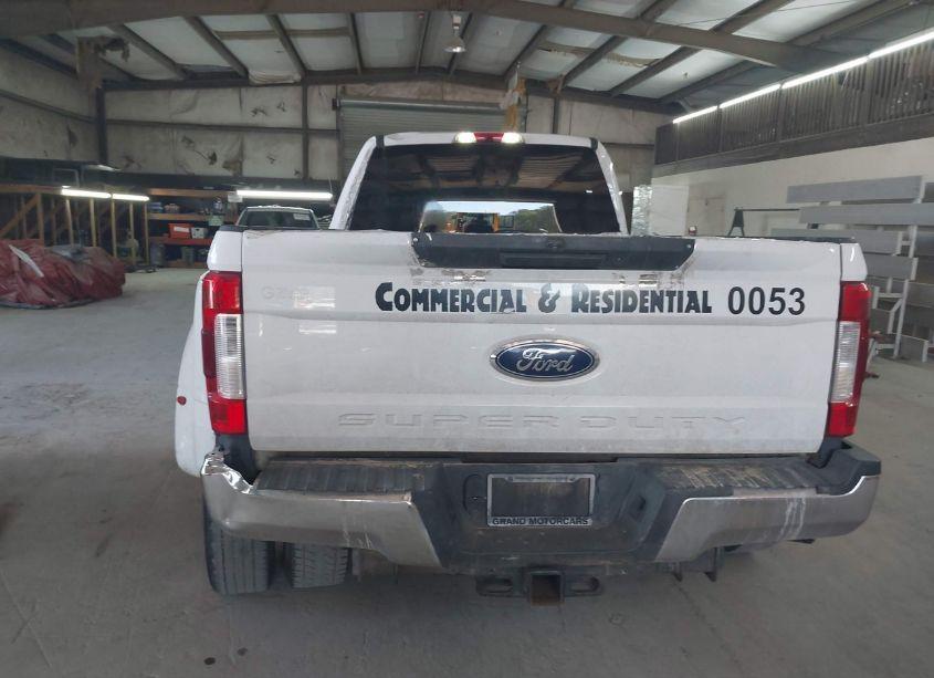 Photo 15 of 2019 Ford F-350 XL (VIN 1FT8W3DTXKEE08535)