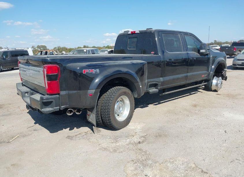 Photo 4 of 2024 Ford F-450 KING RANCH (VIN 1FT8W4DM3REE49193)