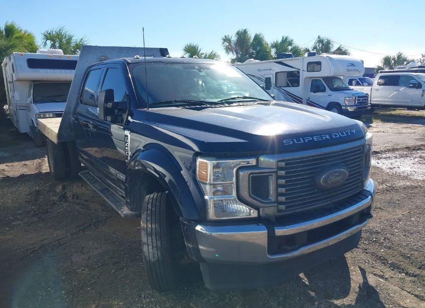 2022 Ford F-450 XLT (VIN 1FT8W4DT1NEE77611) main photo