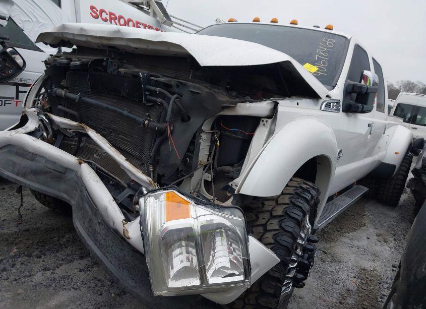 Photo 2 of 2014 Ford F-450 LARIAT (VIN 1FT8W4DT3EEA40712)