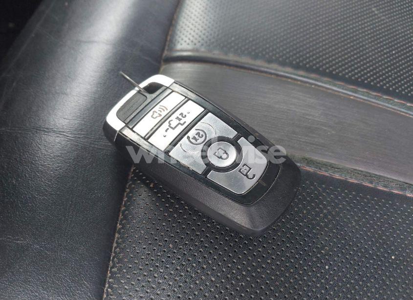 Photo 11 of 2019 Ford F-450 PLATINUM (VIN 1FT8W4DT8KEF64207)